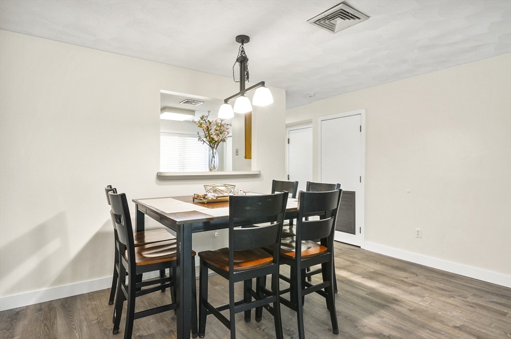 330 Sunderland Road 2
