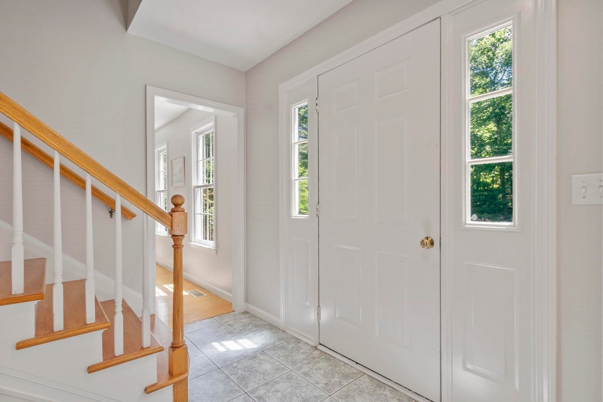 65 Whitney Ln