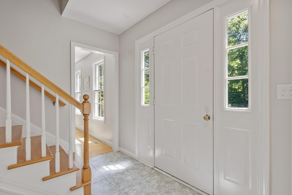 65 Whitney Ln