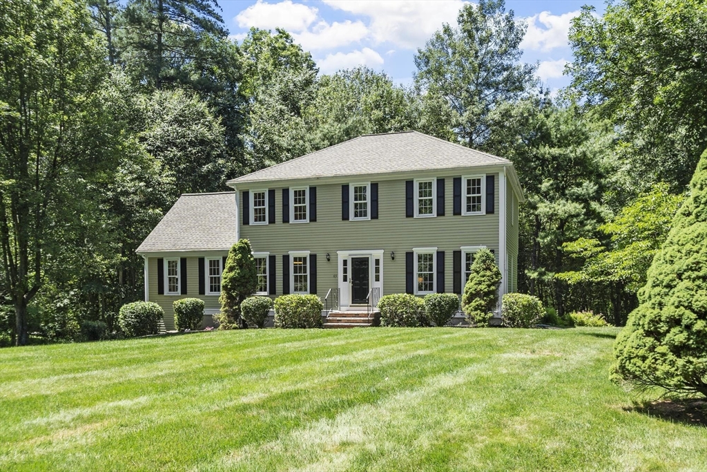 65 Whitney Ln