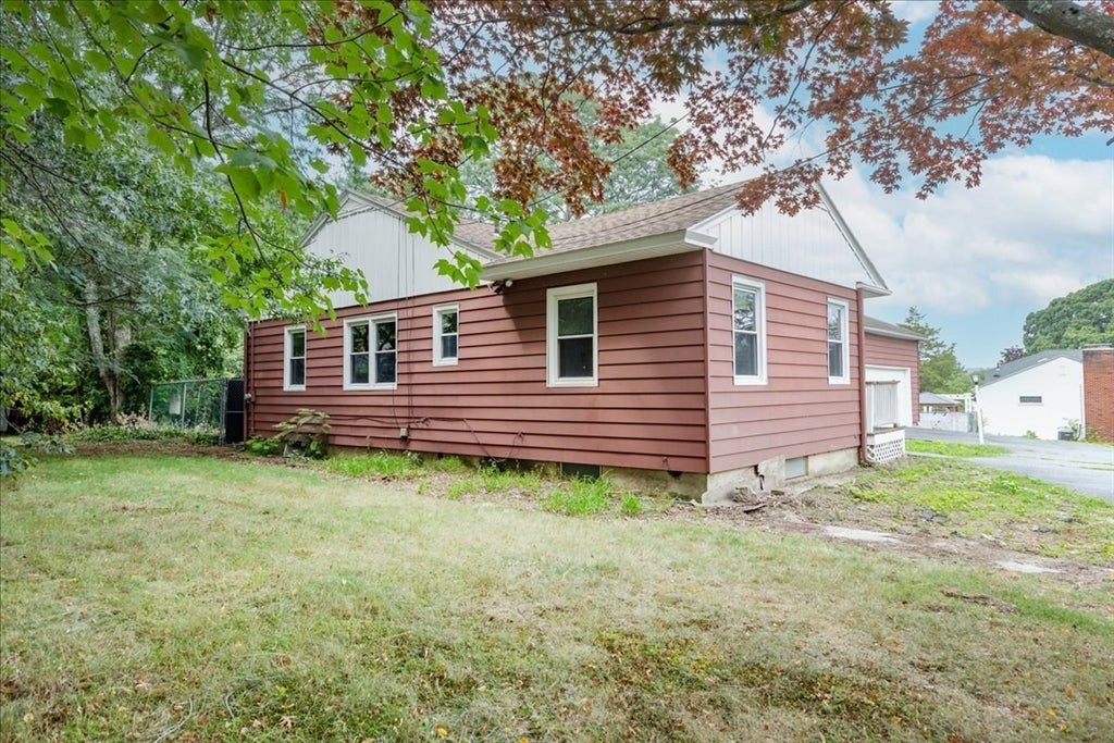 292 Oak St, Methuen, MA, 292 Oak St, Methuen, MA Photo #28