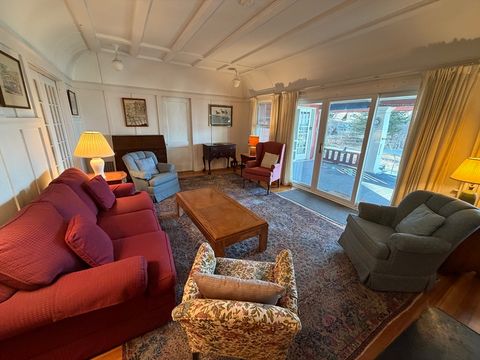 Photo of 630 Washington Street #1, Gloucester, MA 01930 (MLS # 73465501)