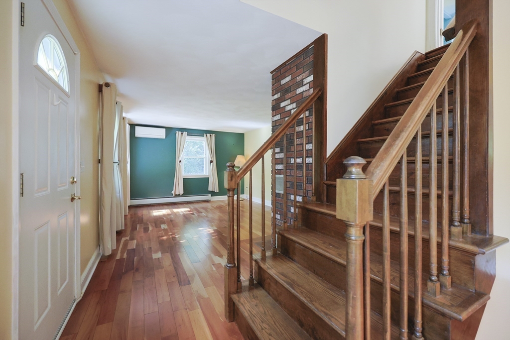 15 Leonard Ave