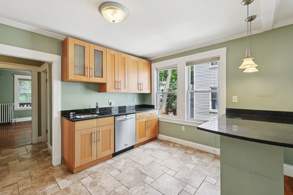 1455 River Street 2R