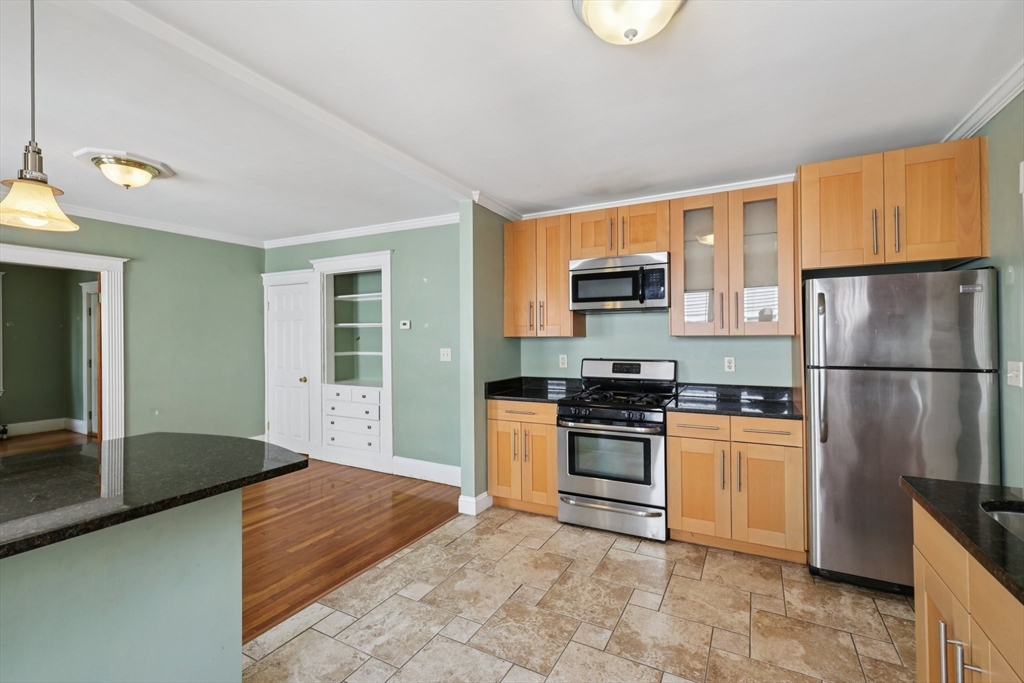 1455 River Street 2R