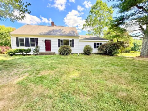 Photo of 975 S Main St, Bellingham, MA 02019 (MLS # 73523321)