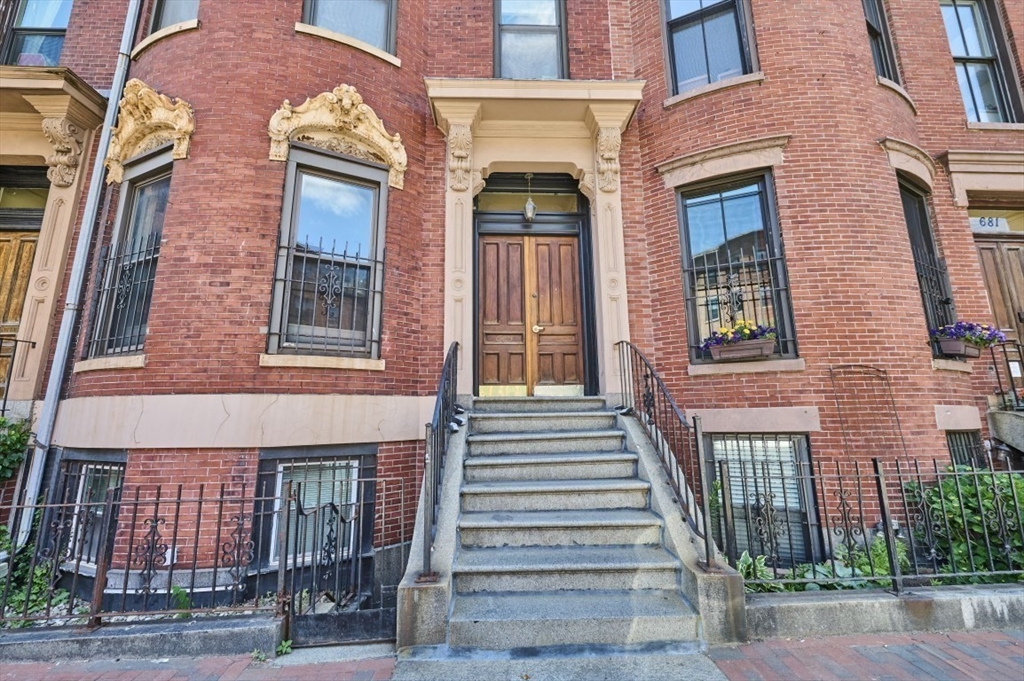 683 Massachusetts Ave. 5