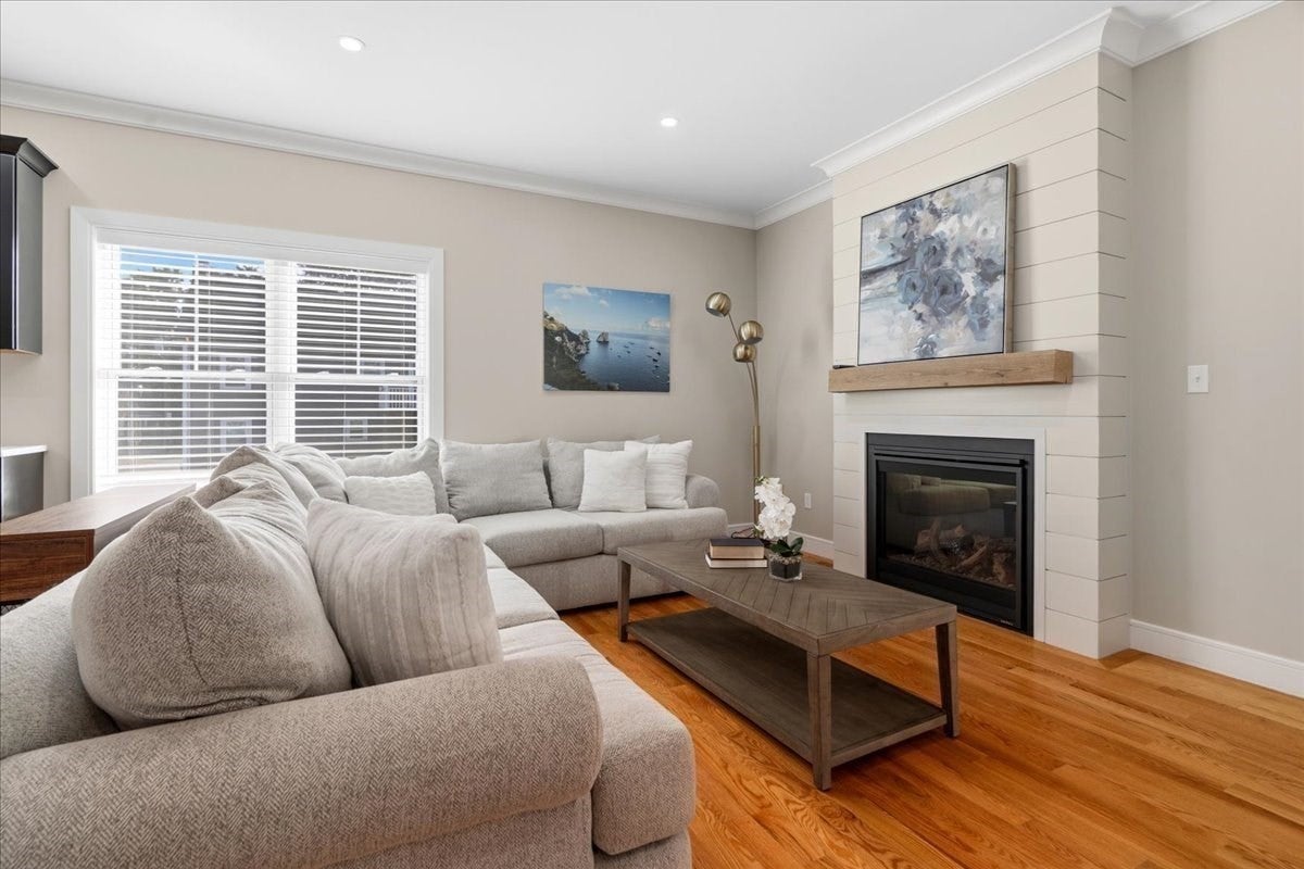 33 Peirce Street #1, Waltham, MA Photo #16