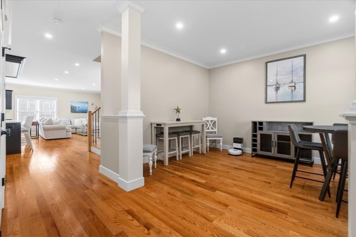 33 Peirce Street #1, Waltham, MA Photo #18