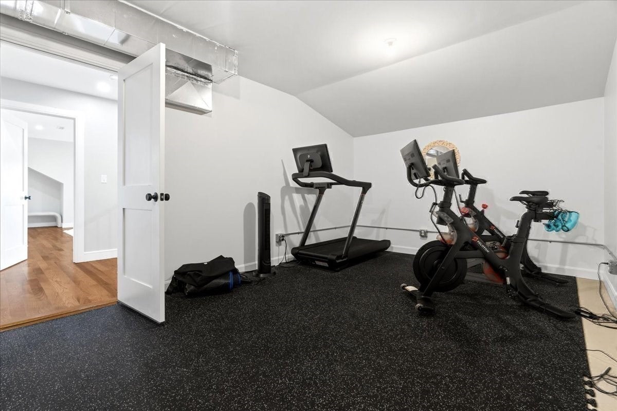 33 Peirce Street #1, Waltham, MA Photo #36