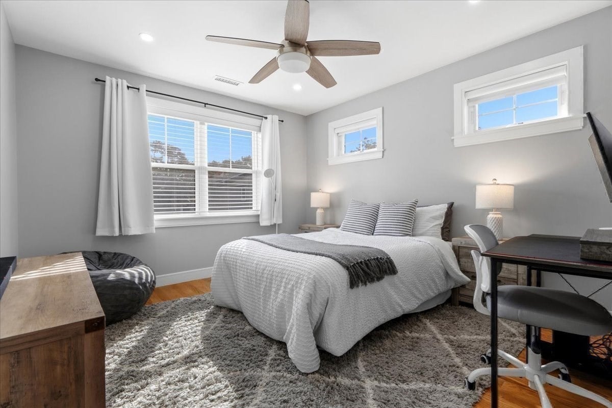 33 Peirce Street #1, Waltham, MA Photo #23