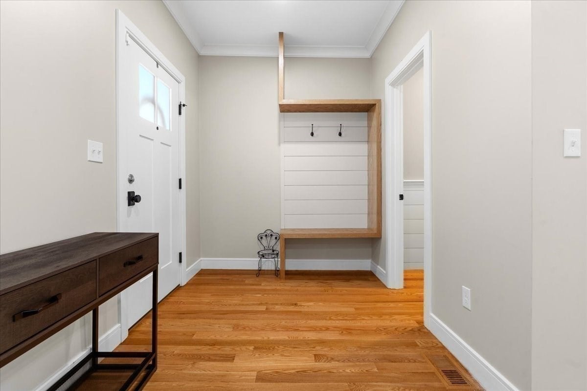 33 Peirce Street #1, Waltham, MA Photo #19