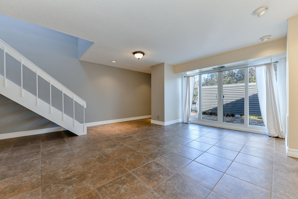 676 Huron Ave #4, Cambridge, MA Photo #2