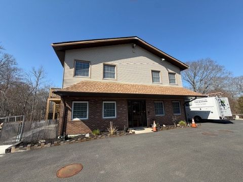 Photo of 946-948 American Legion Hwy, Westport, MA 02790 (MLS # 73505073)