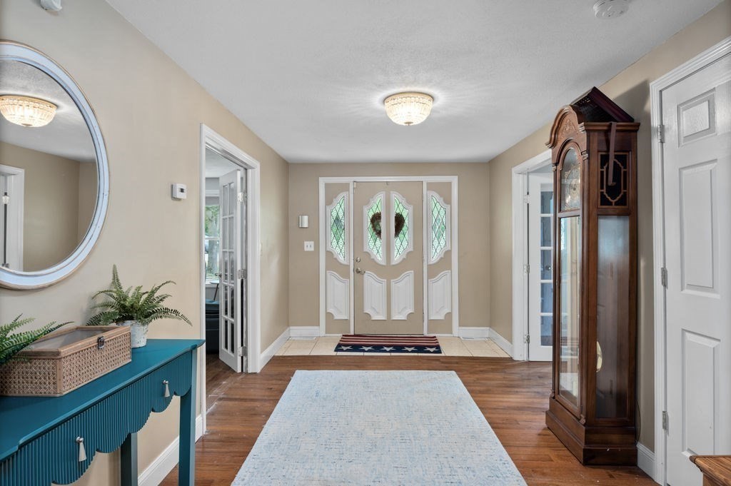 10 Patricia Ann Dr