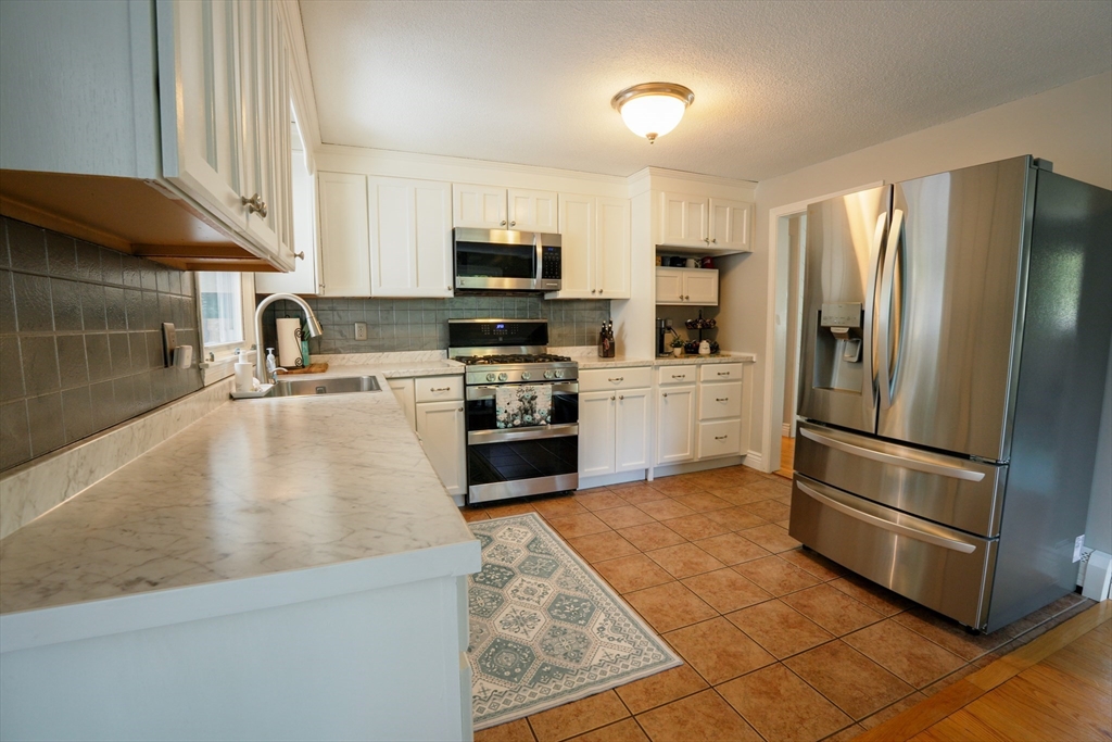 Pepperell, Massachusetts 01463, United States, 4 Bedrooms Bedrooms, ,2 BathroomsBathrooms,Residential,Active,173788