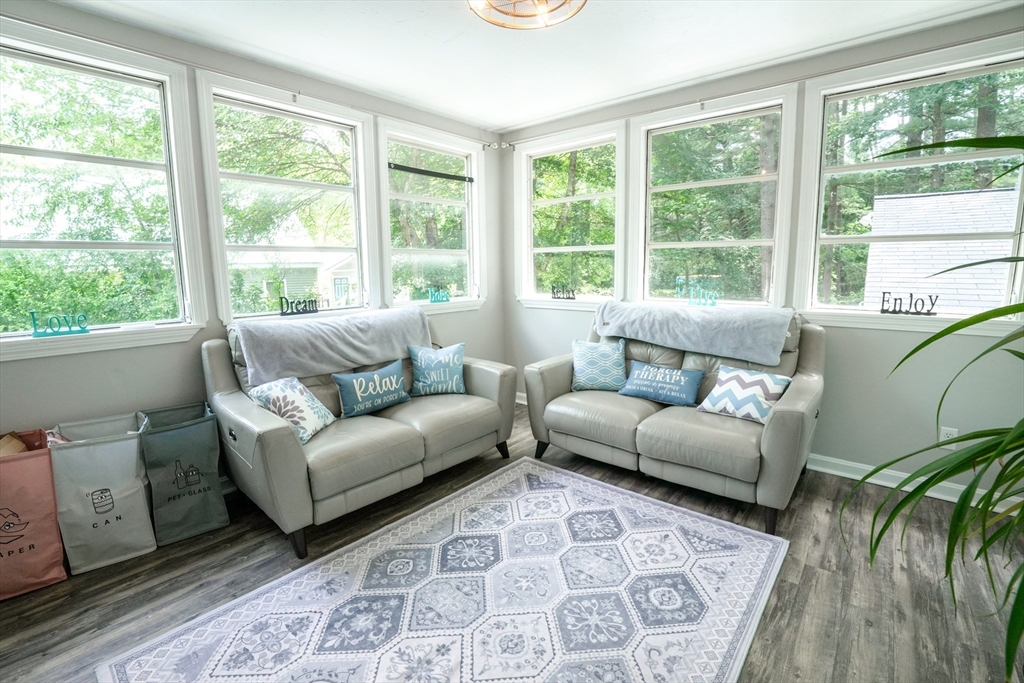 Pepperell, Massachusetts 01463, United States, 4 Bedrooms Bedrooms, ,2 BathroomsBathrooms,Residential,Active,173788