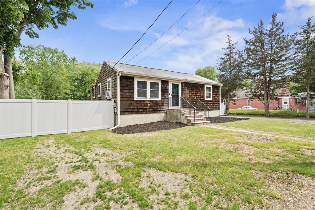 23 Leland Road