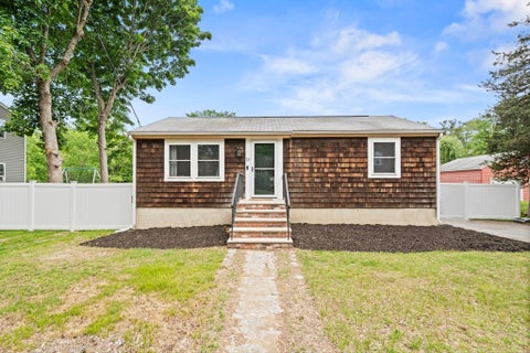 Photo of 23 Leland Road, North Reading, MA 01864 (MLS # 73530043)
