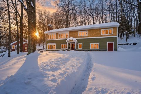 34 Harvey Ln Westborough MA 01581