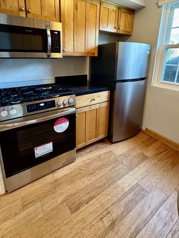 808 Windsor Dr 808