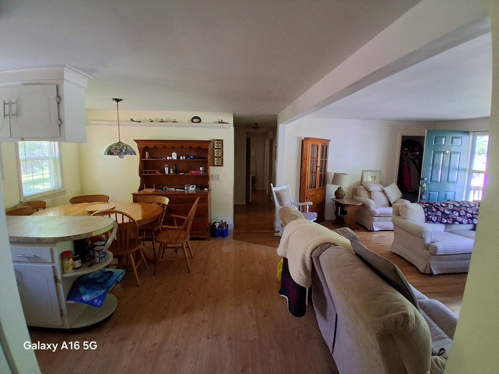 164 W Bacon St