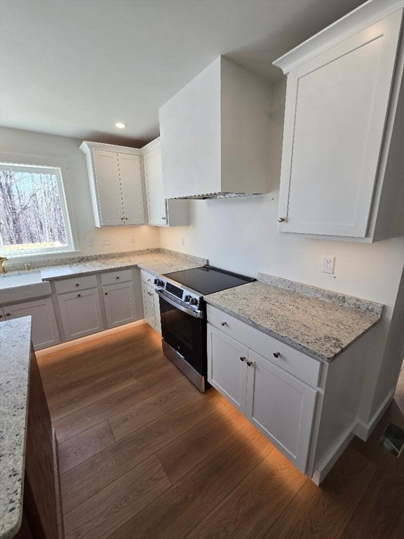 5 Whitney Road