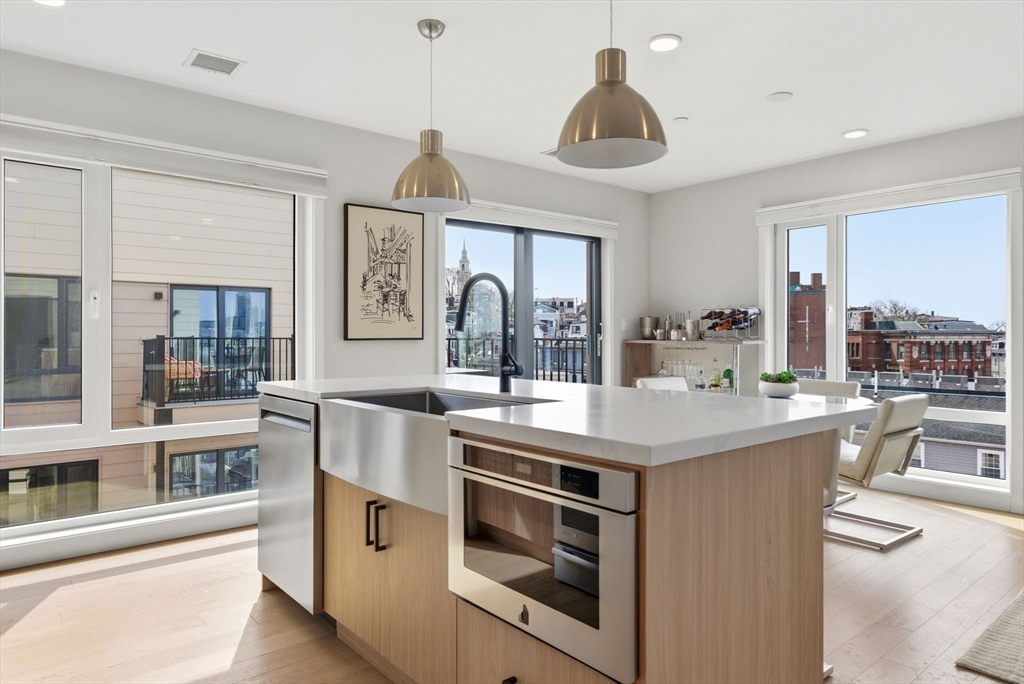 457 West Broadway 506