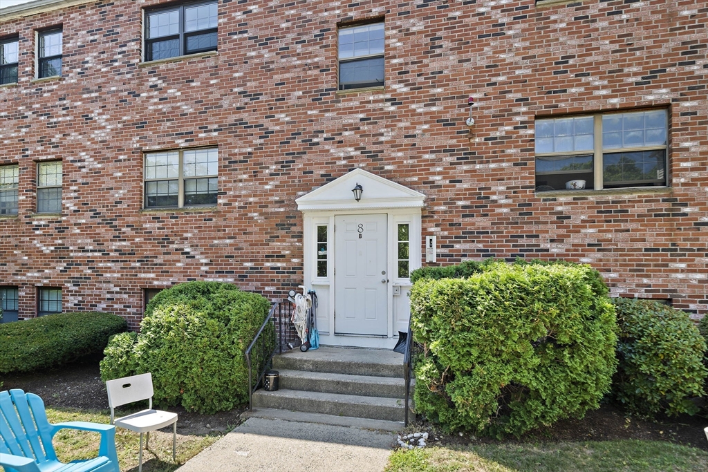 8 Jackson Street B-2