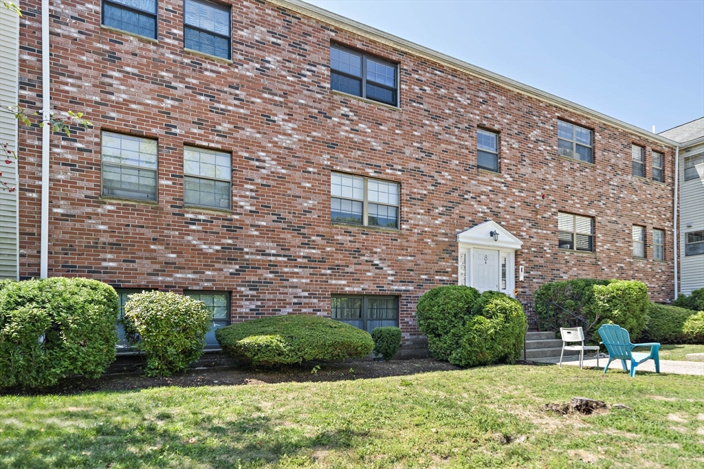 8 Jackson Street B-2