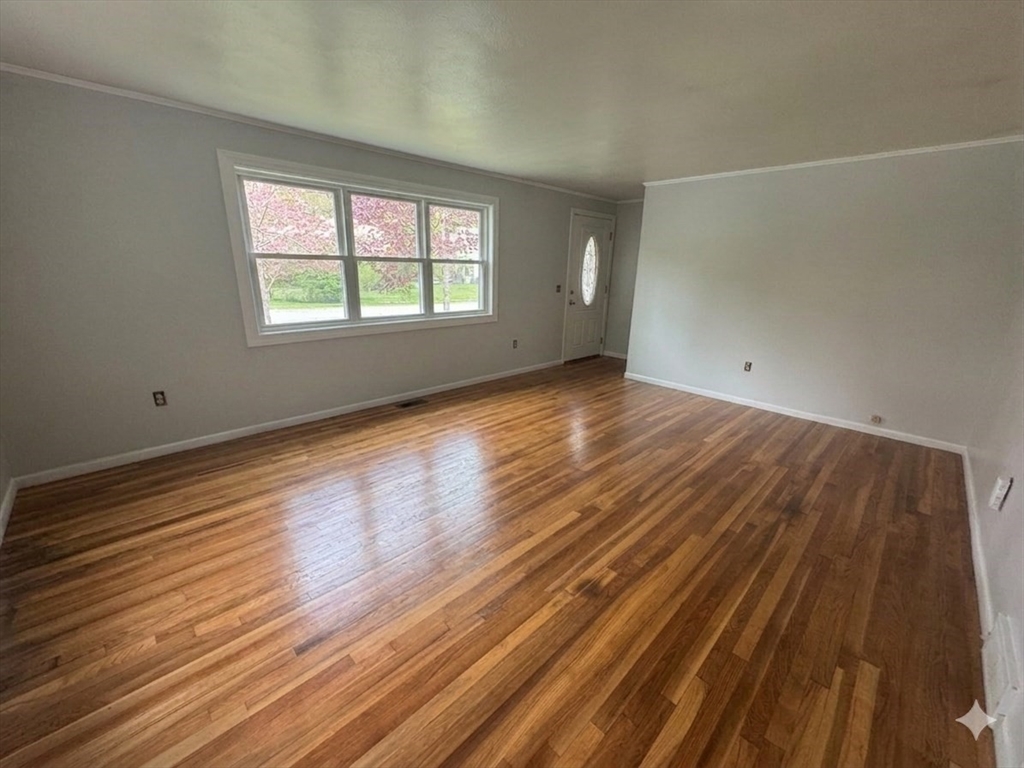 376 East St, Bridgewater, MA Photo #6