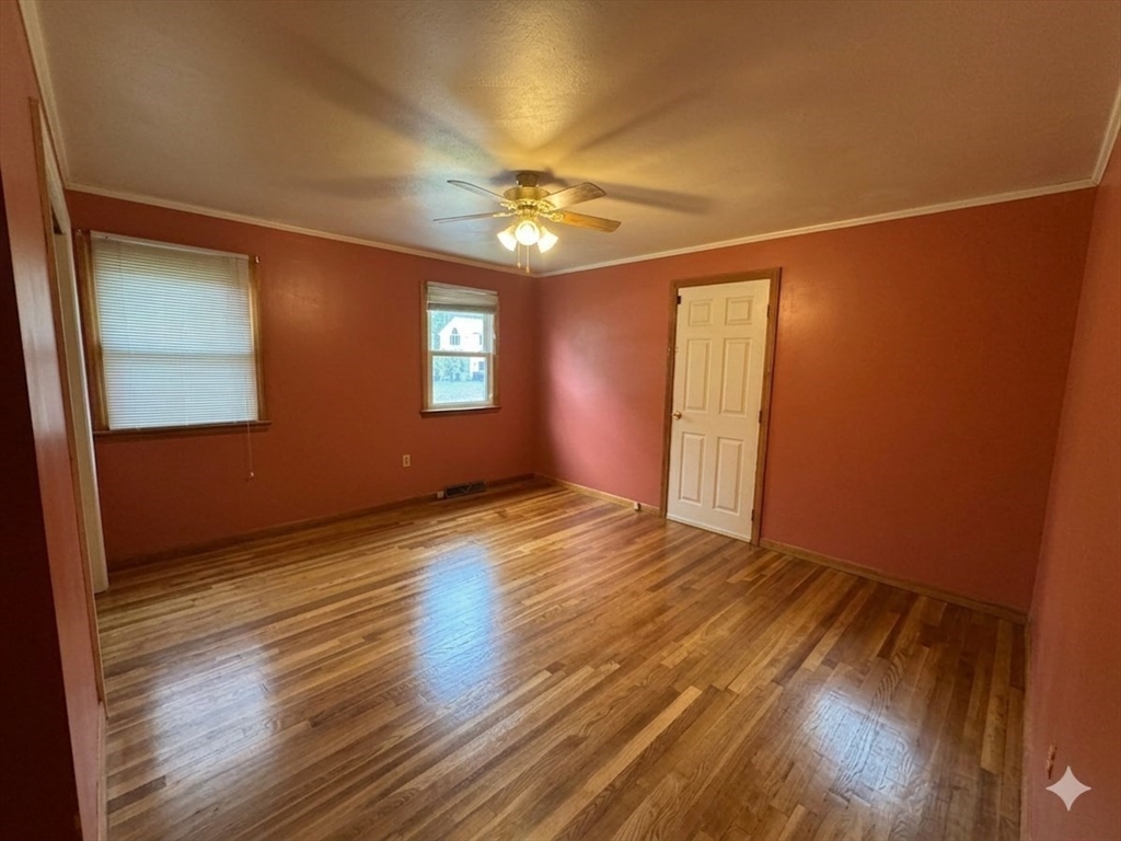 376 East St, Bridgewater, MA Photo #7