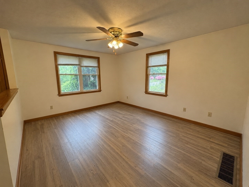 376 East St, Bridgewater, MA Photo #11