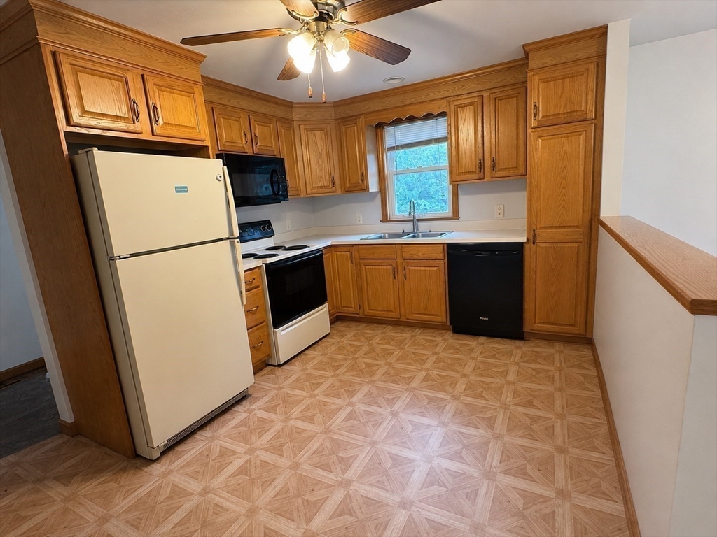 376 East St, Bridgewater, MA Photo #10