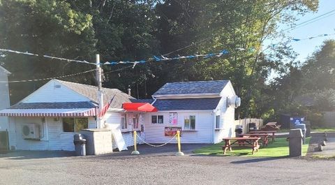 719 State Rd Westport MA 02790
