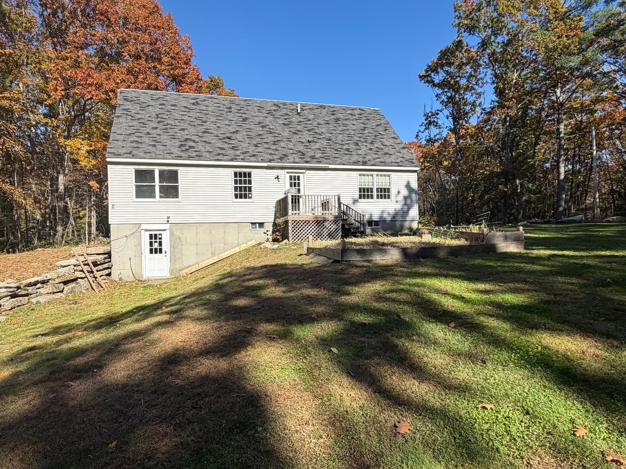 125 Chestnut Hill Loop