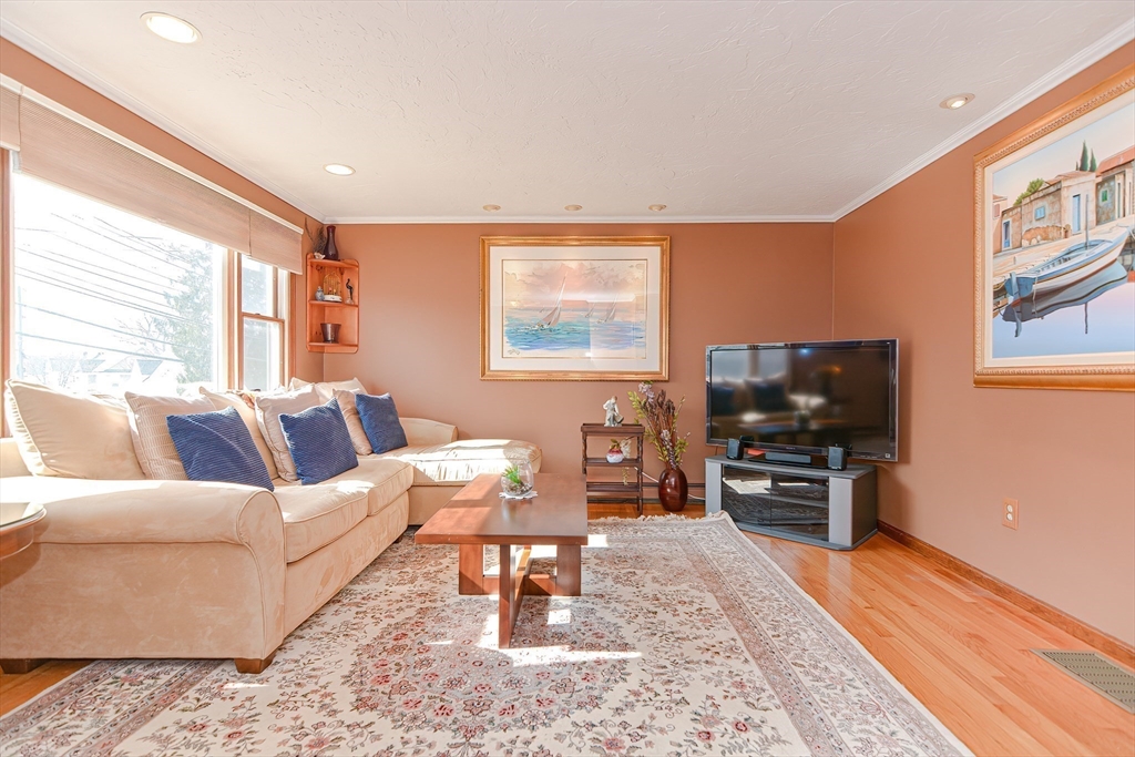 75 Columbus Ave 75
