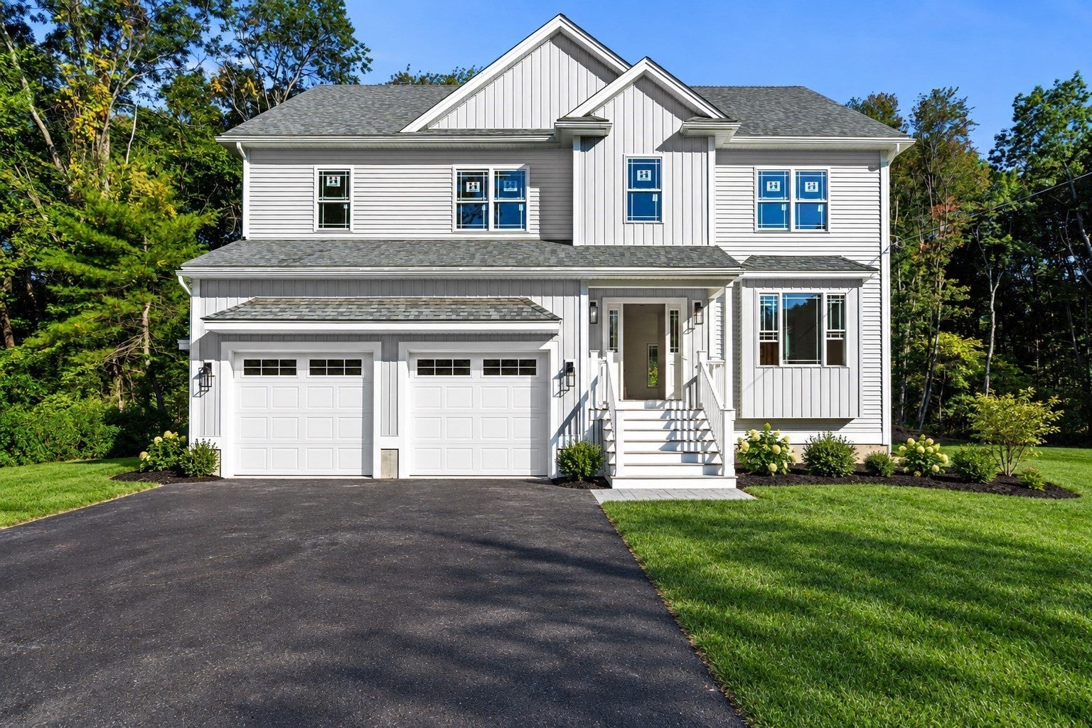 Photo of 160 Vale St, Tewksbury, MA