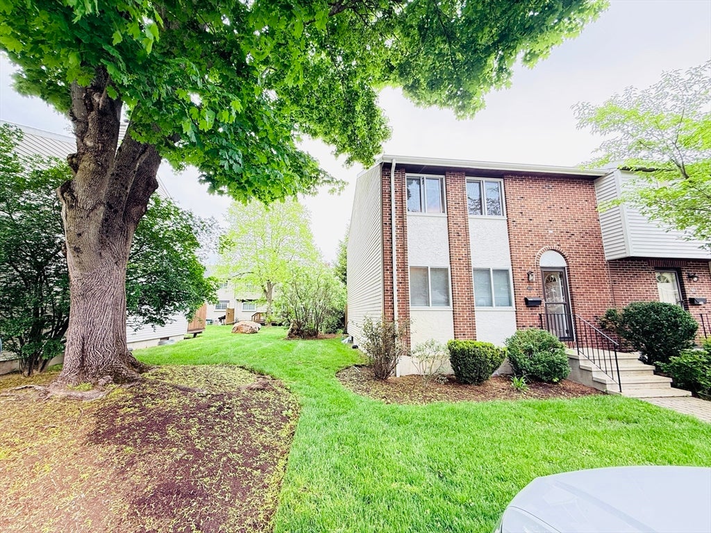 399 Pond St D1