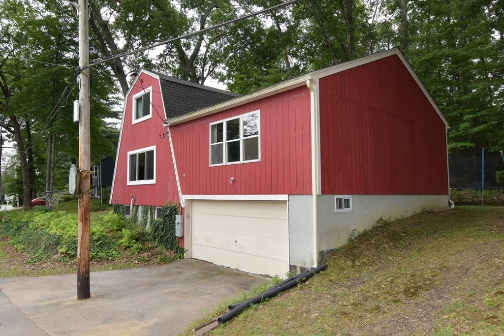 36 Hunter Ave