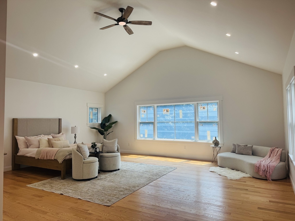 15 Verjuniel Ave