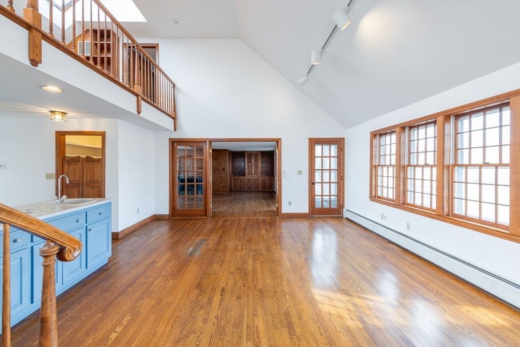 72 Loop Rd