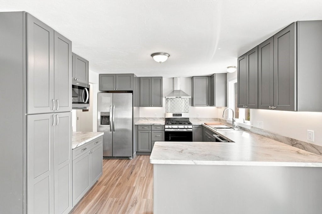 174 Bent St, Franklin, MA, 174 Bent St, Franklin, MA Photo #11
