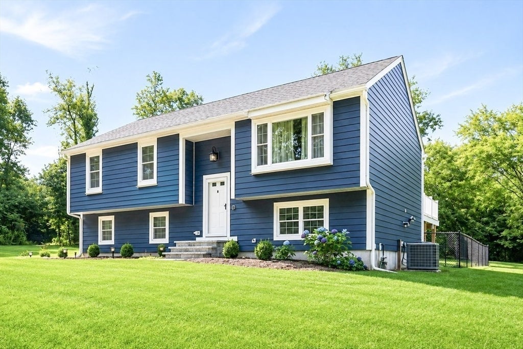 174 Bent St, Franklin, MA, 174 Bent St, Franklin, MA Photo #1
