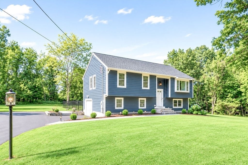 174 Bent St, Franklin, MA, 174 Bent St, Franklin, MA Photo #3