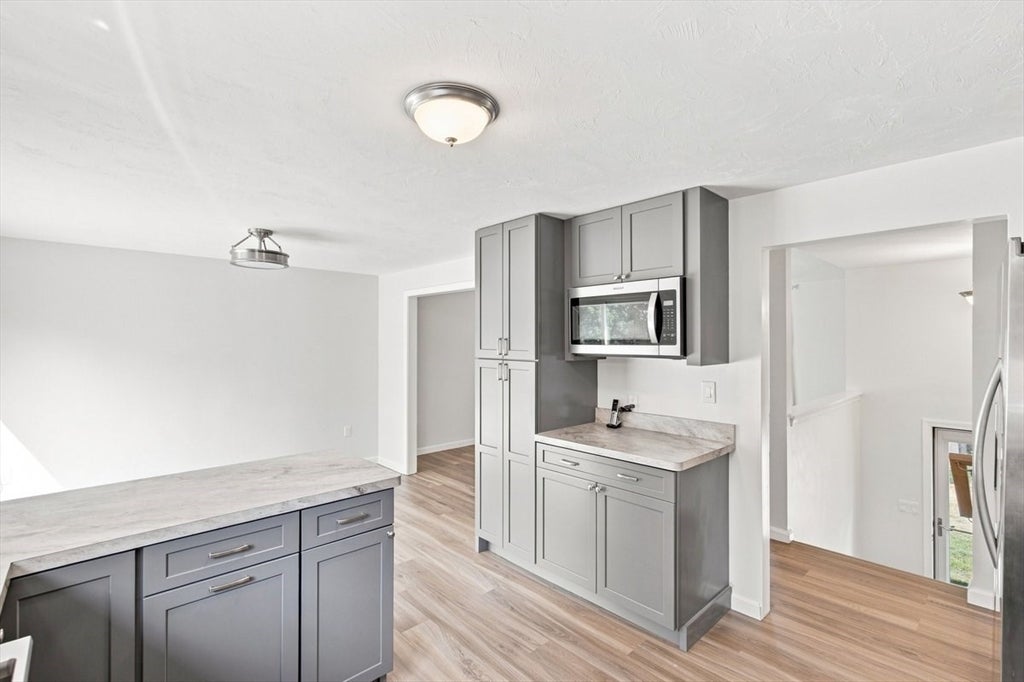 174 Bent St, Franklin, MA, 174 Bent St, Franklin, MA Photo #9