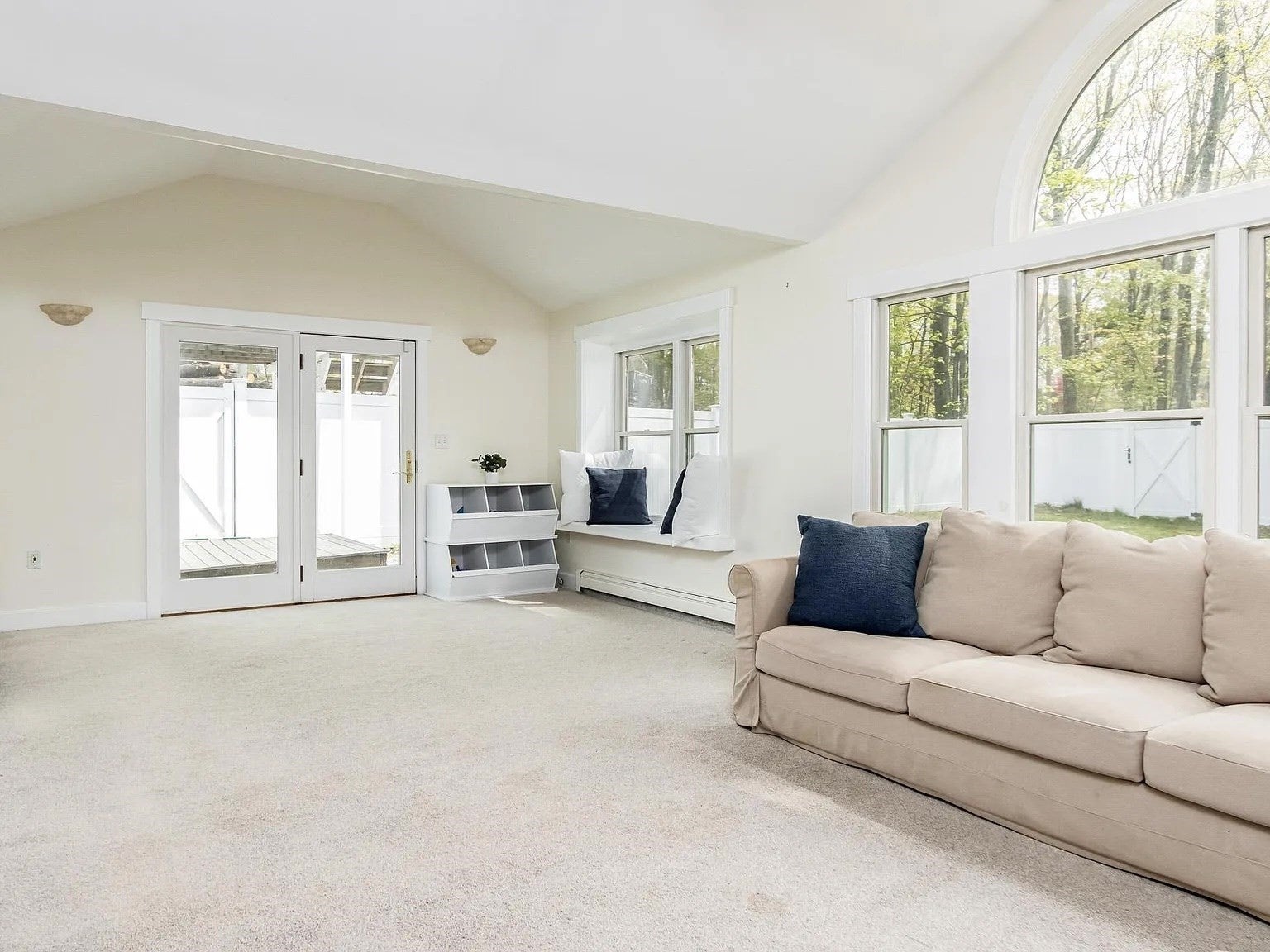 3 Scott Rd