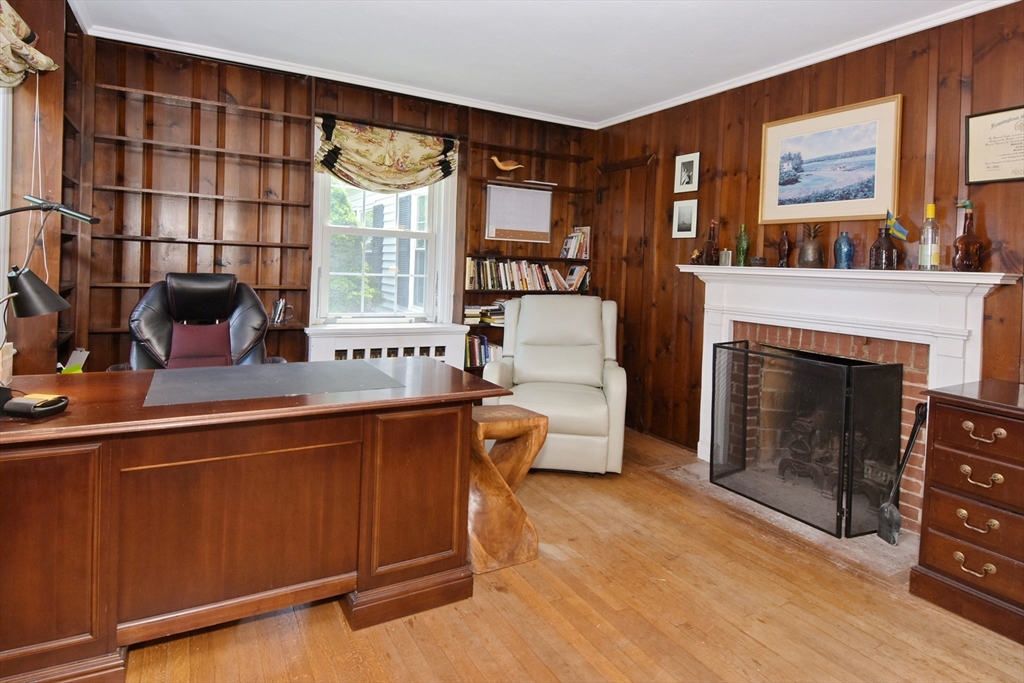 51 Fiske Hill Rd