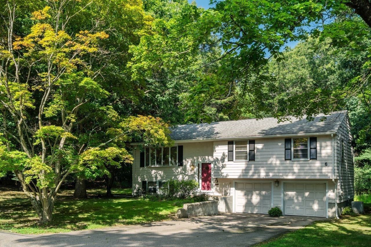 6 Johnson Rd, Sharon, MA Photo #1