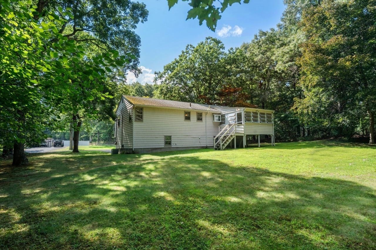 6 Johnson Rd, Sharon, MA Photo #22